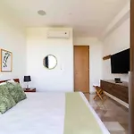 The Shore - Luxury Condo